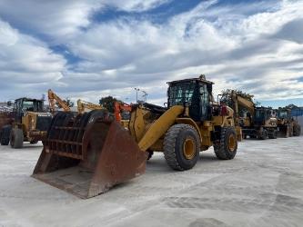 CAT 950M