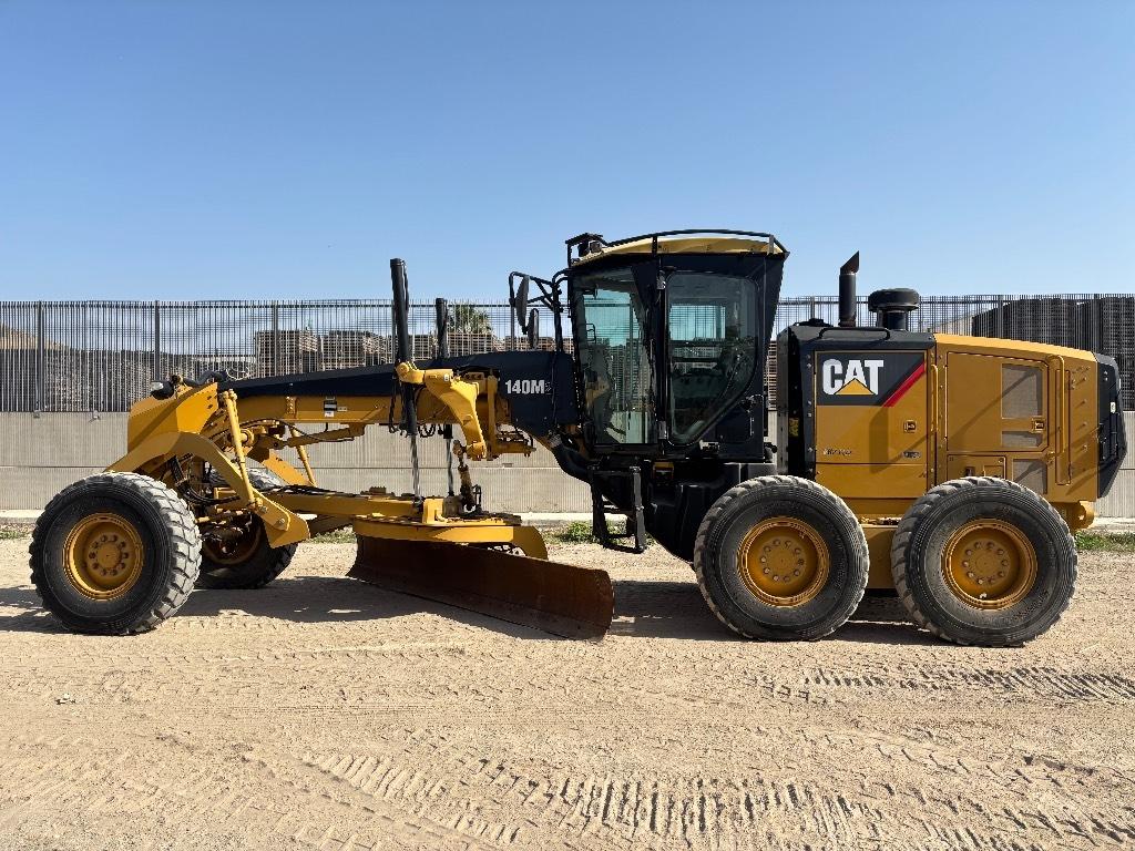 CAT 140 M 2 Motoniveladoras