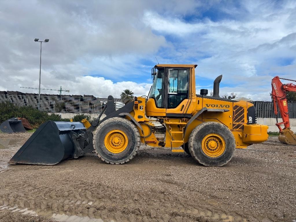 Volvo L 90 F Cargadoras sobre ruedas