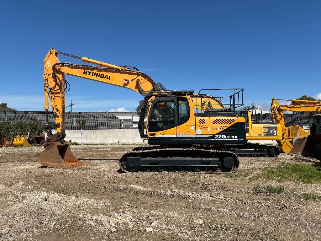 Hyundai R220LC-9 Excavadoras de cadenas