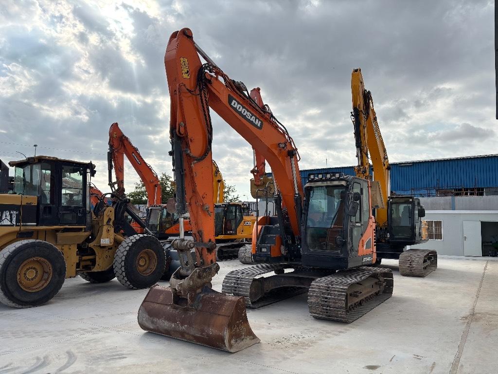 Dooosan DX140LC-5 Excavadoras de cadenas